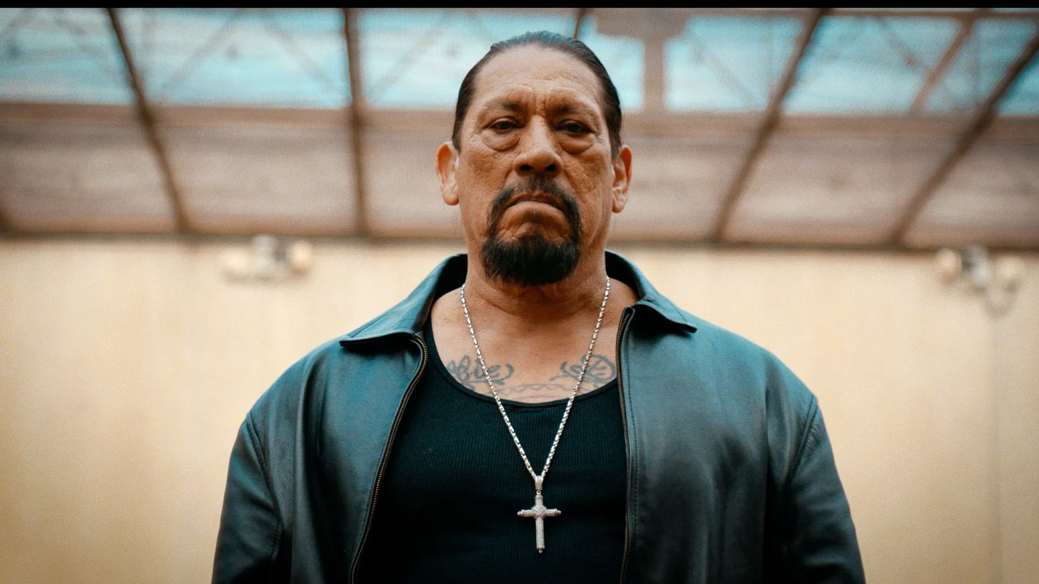 Danny trejo, “machete”, desmiente contundente noticia falsa sobre su fallecimiento