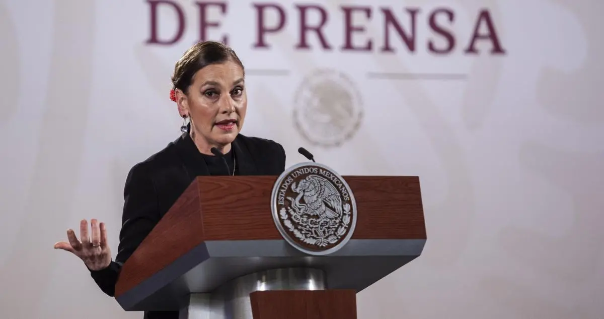 Morena defiende a Beatriz Gutiérrez Müller y acusa campaña de desprestigio