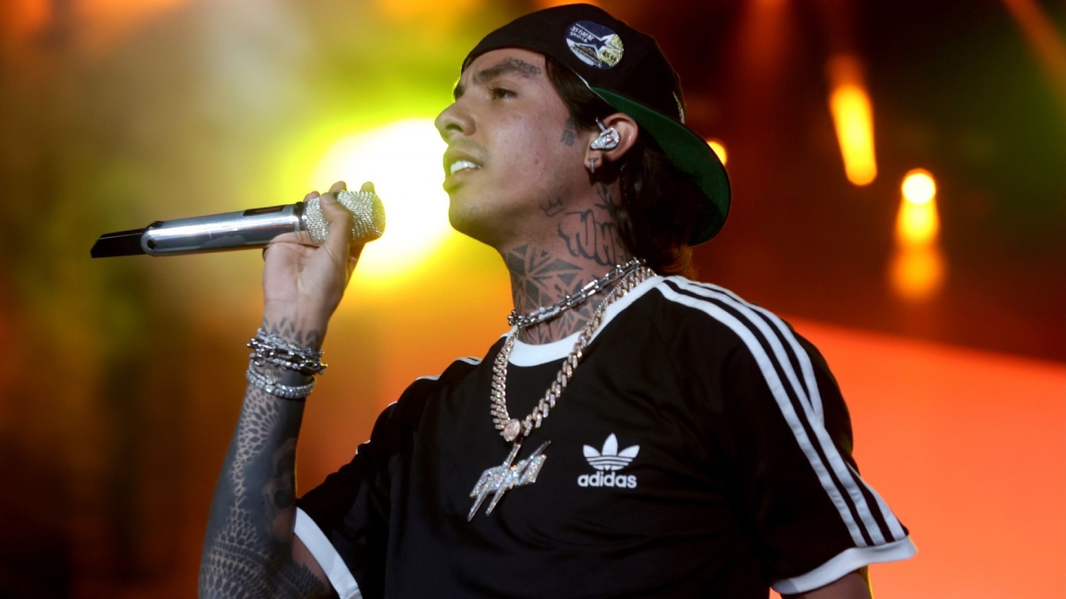 El dilema legal de Natanael Cano: ¿Podrá cantar corridos tumbados en el Flow Fest 2025?