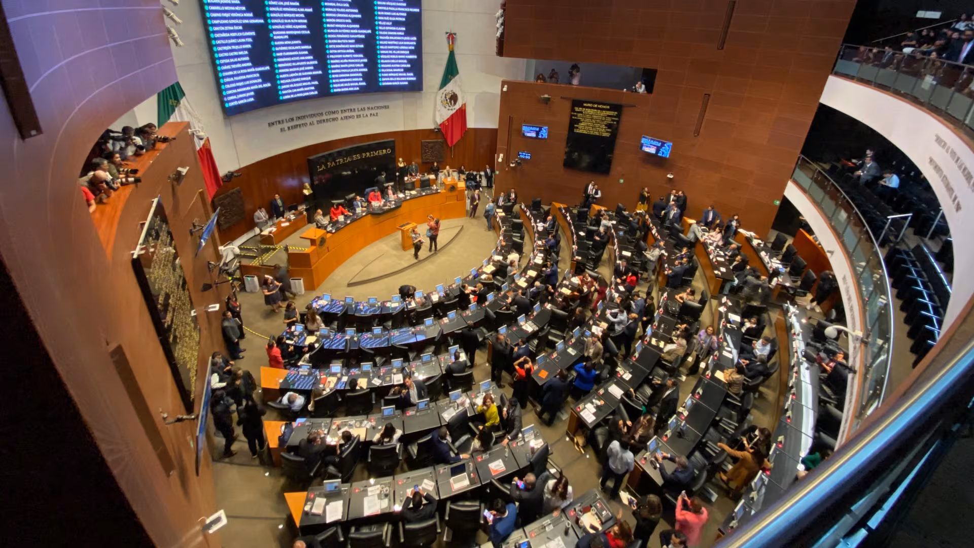 Leyes de seguridad Senado: oposición dividida aprueba reformas clave