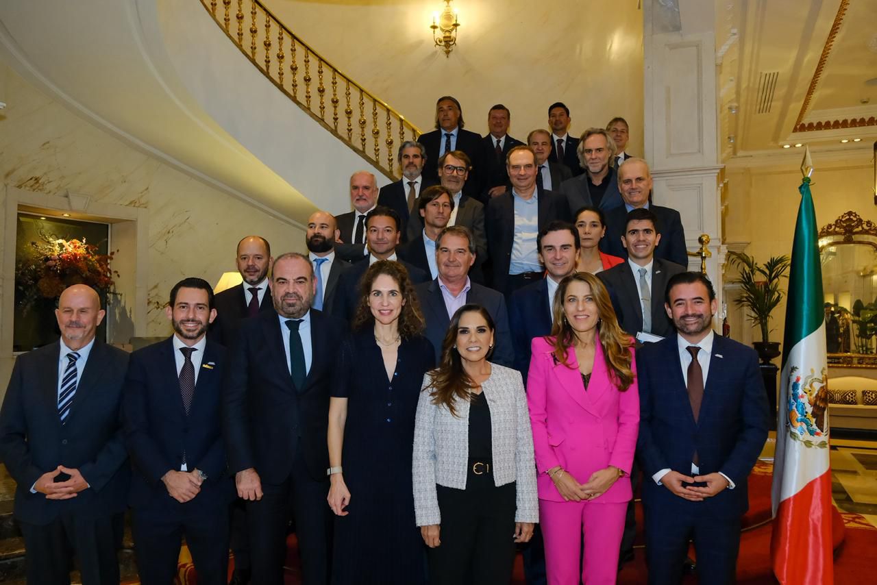 Mara Lezama presenta campañas y estrategias de inversión ante INVEROTEL