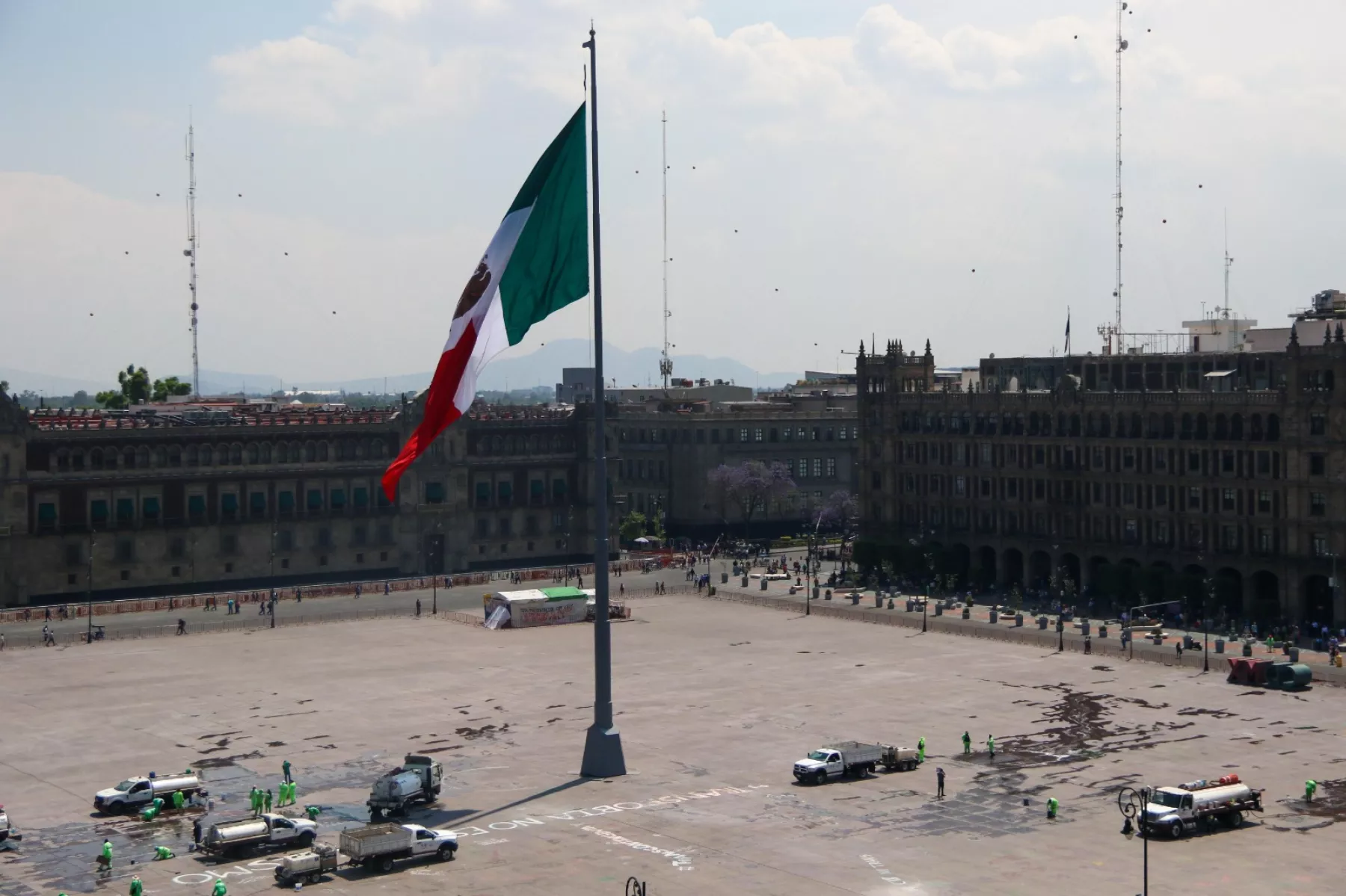 Zócalo: Desalojo de comerciantes deja diez heridos y abre investigación oficial