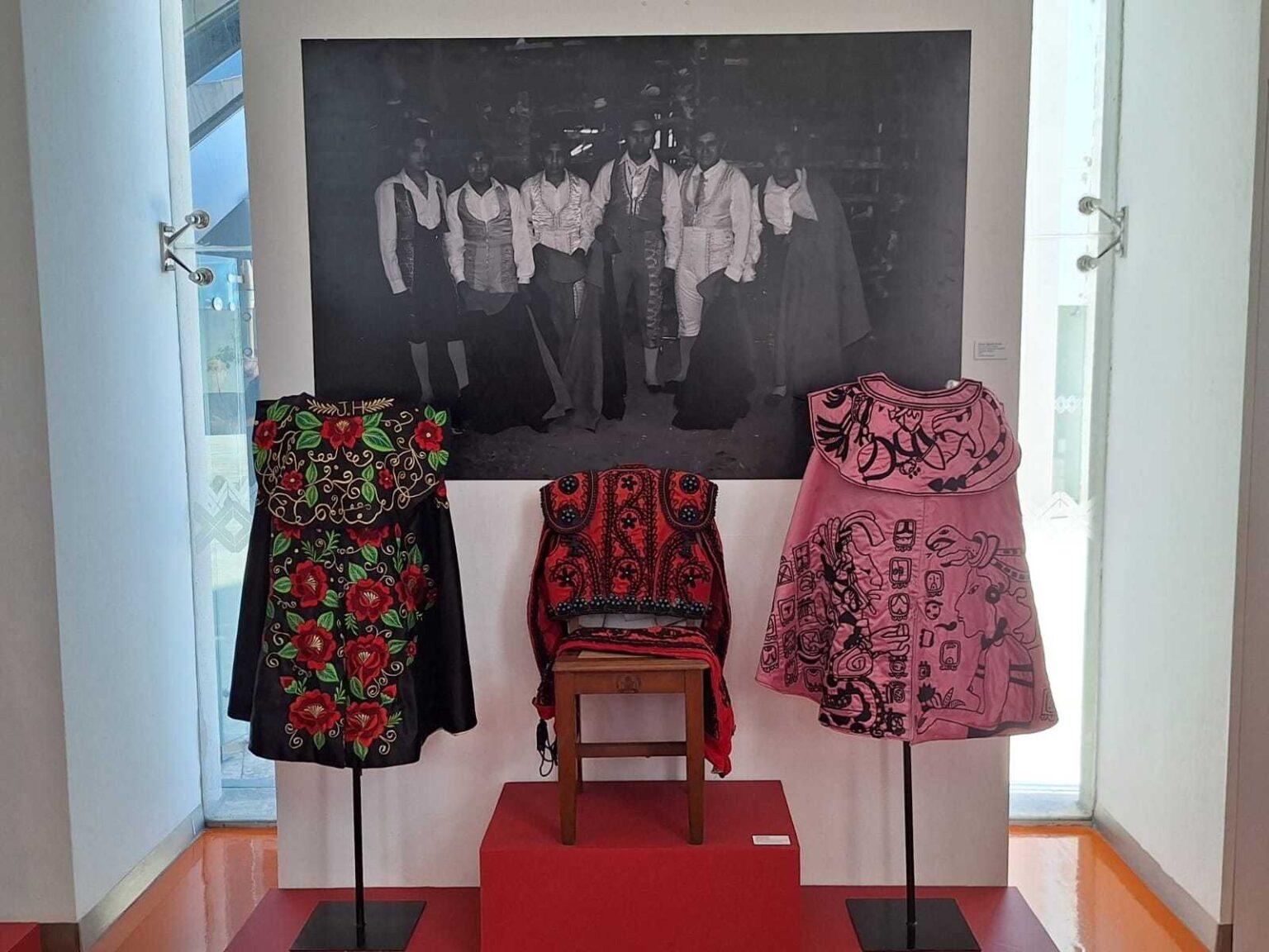 Bordado maya ritual: la exposición que revoluciona el Gran Museo del Mundo Maya