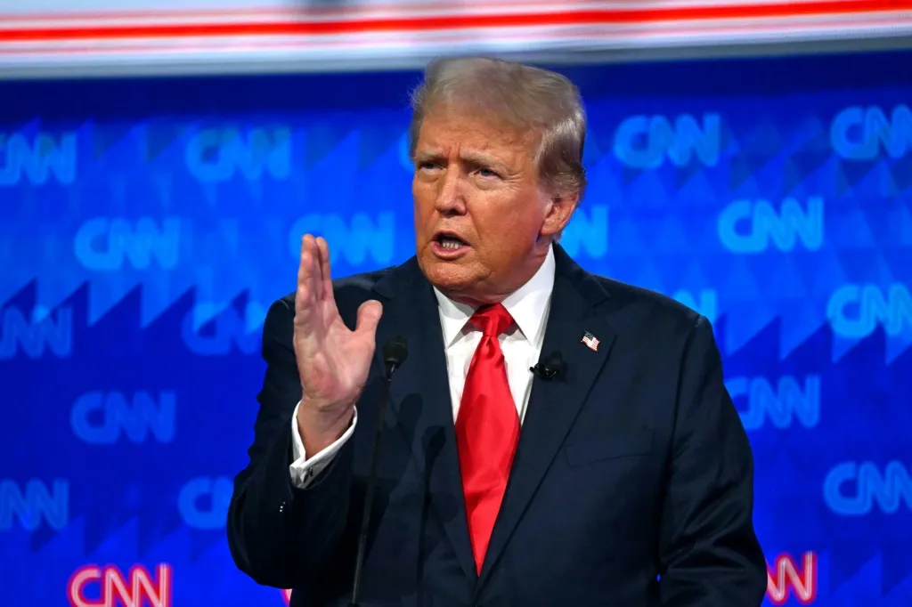 El contraste de Trump: ¿Recuperación económica o ataque directo a Joe Biden?