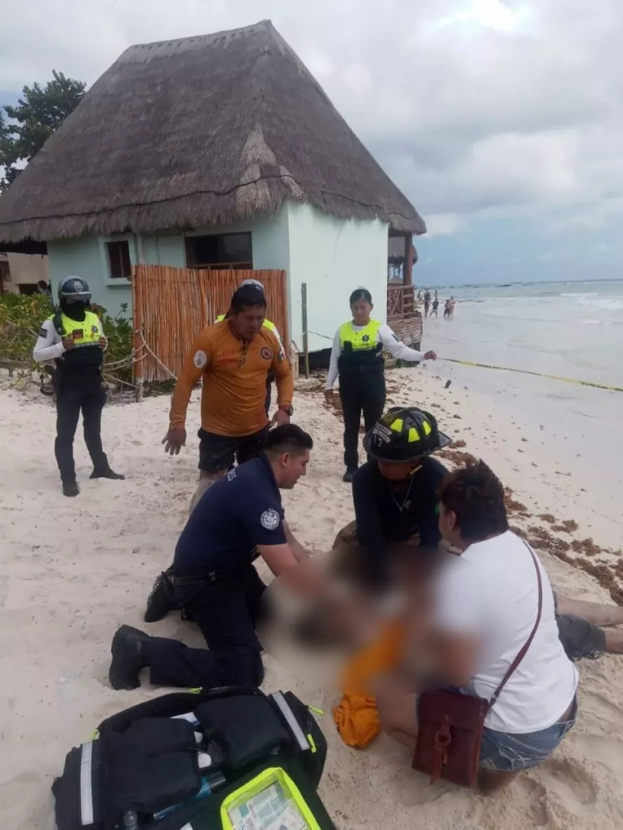 Tragedia en Playa del Carmen: turista muere ahogado tras sufrir reacción alérgica