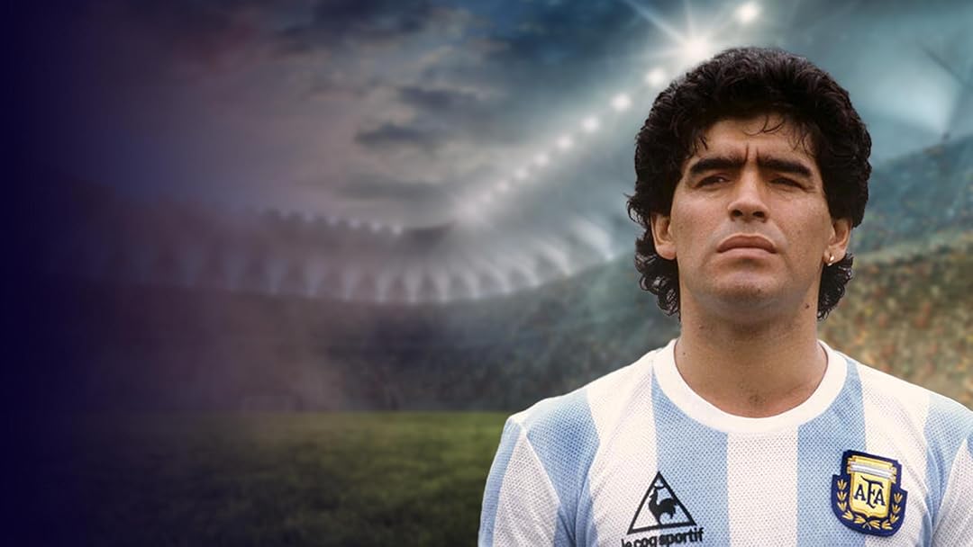 Muerte de Maradona: la hija del ’10’ acusa al médico Luque por abandono