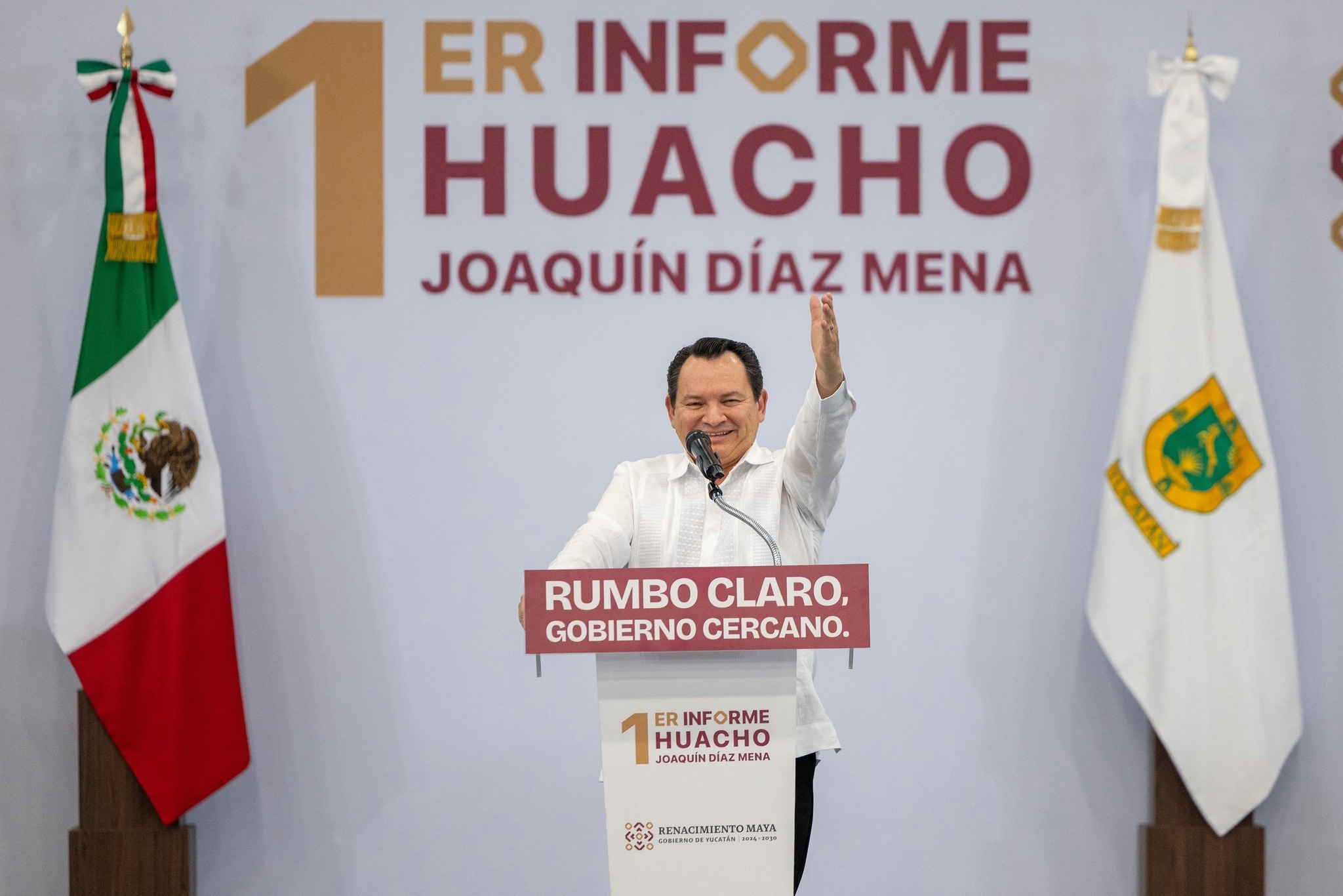 Primer informe de gobierno: Joaquín Díaz Mena y el avance del Renacimiento Maya