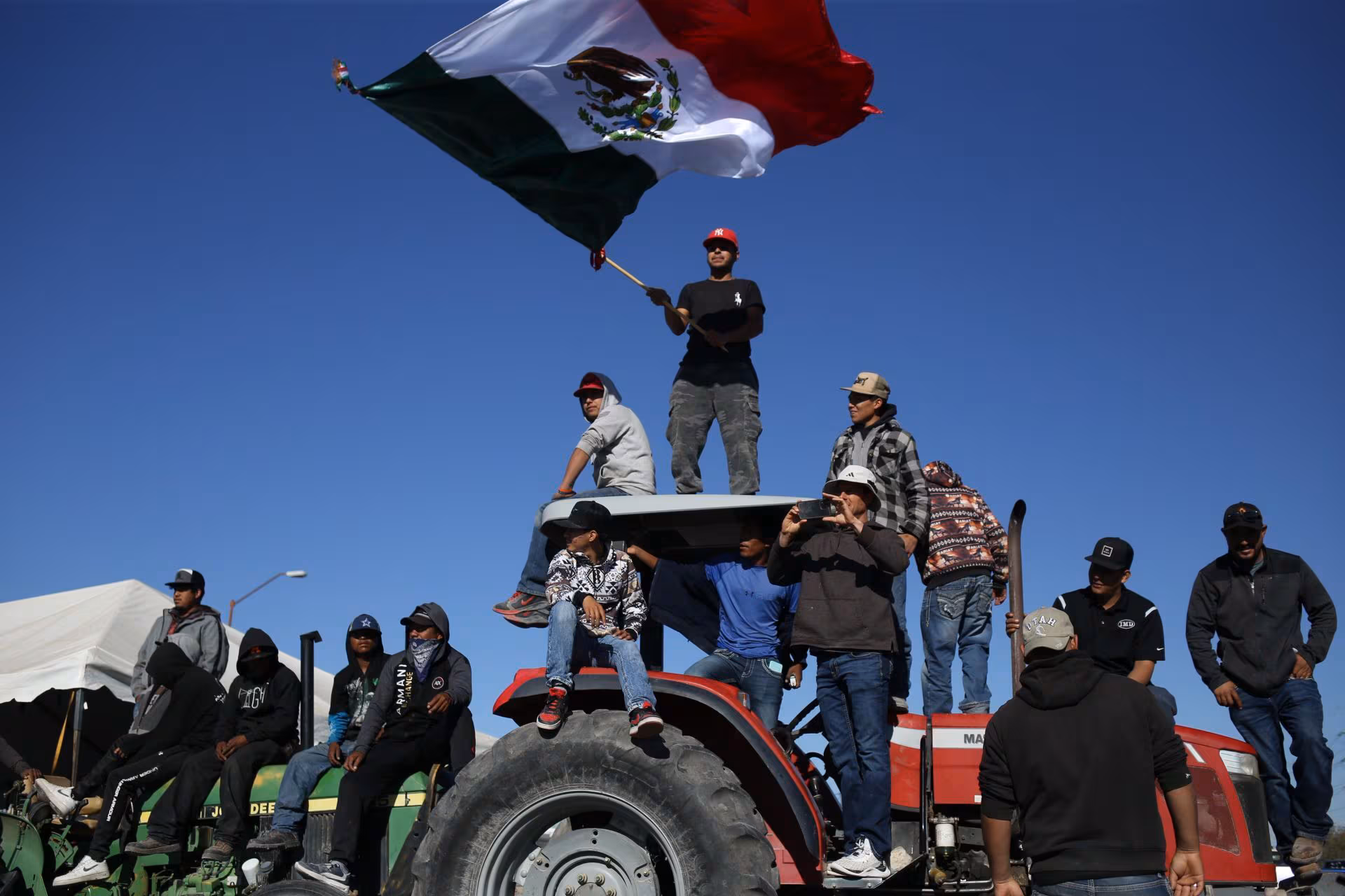 Alerta máxima: transportistas y agricultores amenazan con un paro nacional en navidad