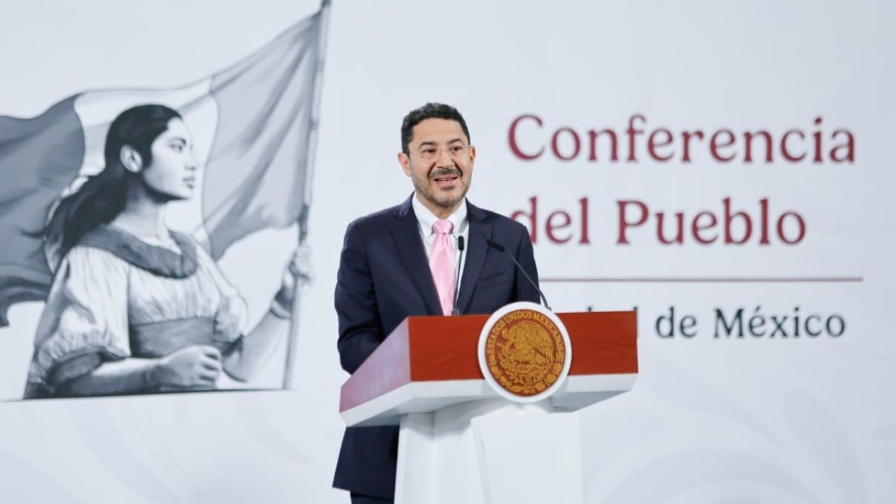 Martí Batres: ISSSTE dona predio a SEP en Tamazunchale