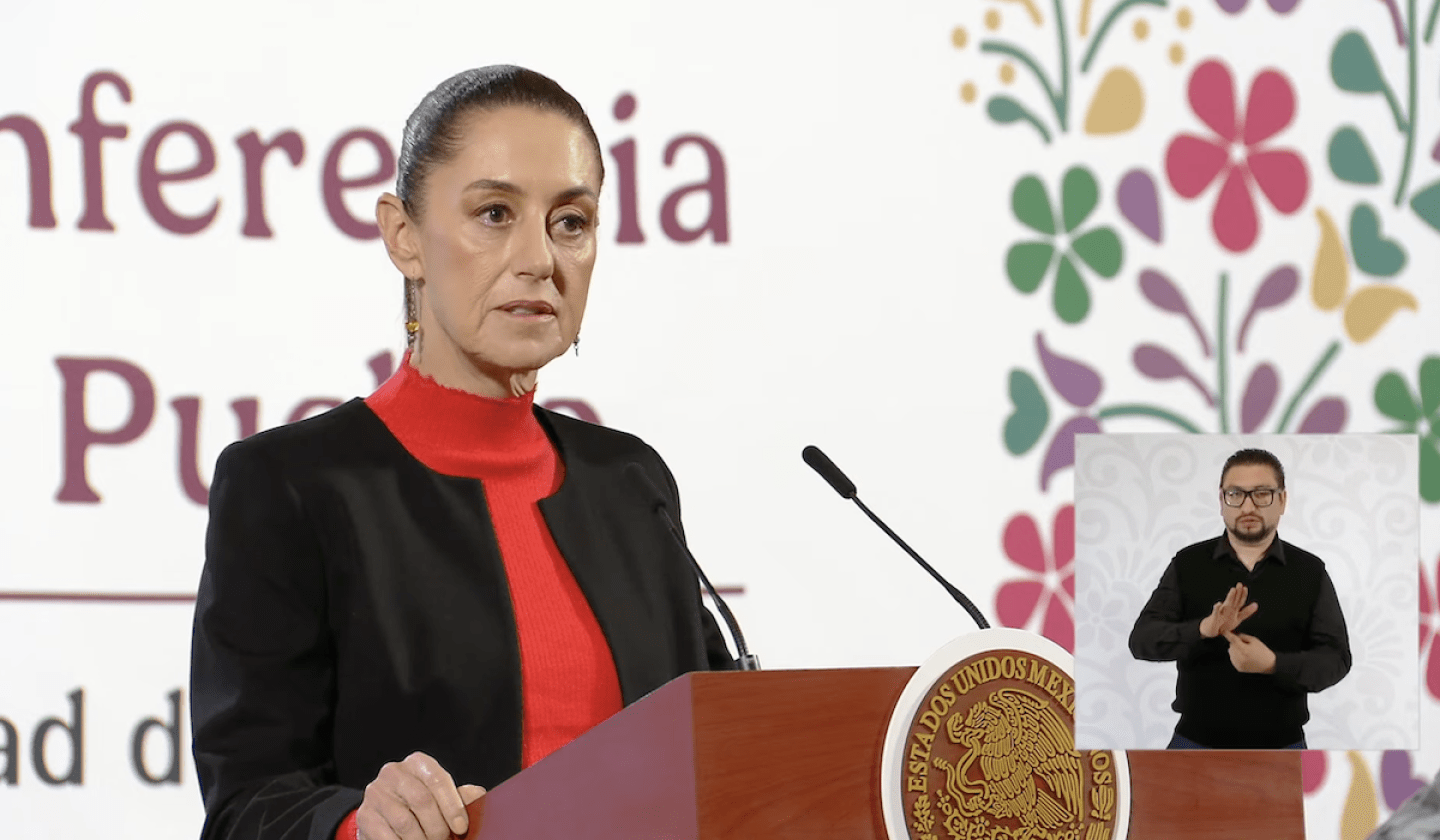 La mañanera como centro de adiestramiento mediático: el giro autoritario de Sheinbaum