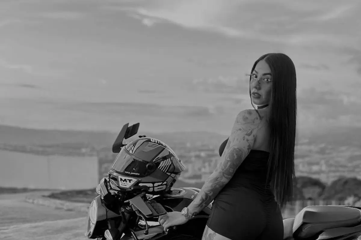 “Espero no estrellarme”: la muerte de “Bikegirl” tras mensaje viral