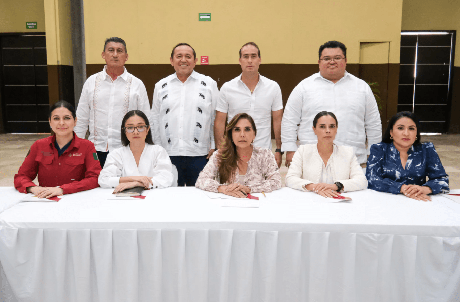 Encabeza Mara Lezama reunión estratégica con presidentes municipales de Quintana Roo