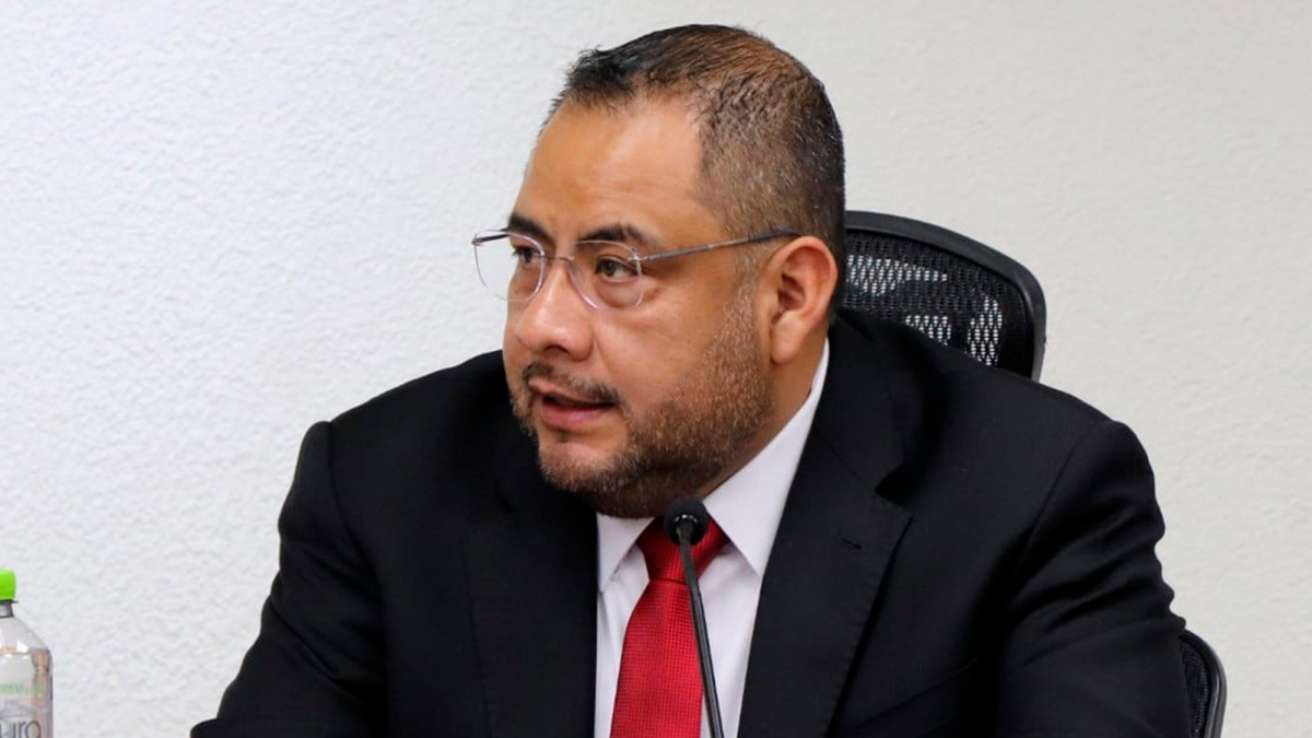 Omar reyes colmenares fortalecerá la investigación de lavado de dinero en la UIF