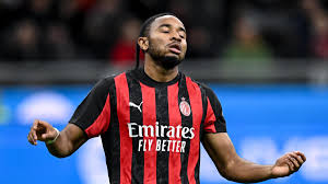 El doblete de Nkunku catapulta al Milan al liderato de la Serie A