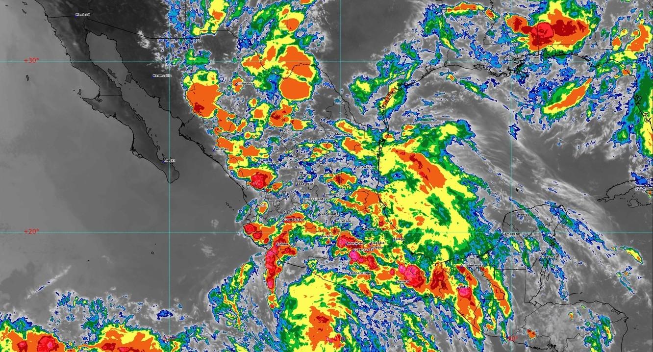 Lluvias: Barry toca tierra; Flossie podría ser huracán hoy