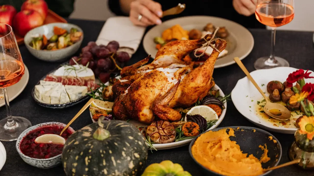 Día de acción de gracias 2025: La fecha, el pavo y el origen real de la tradición