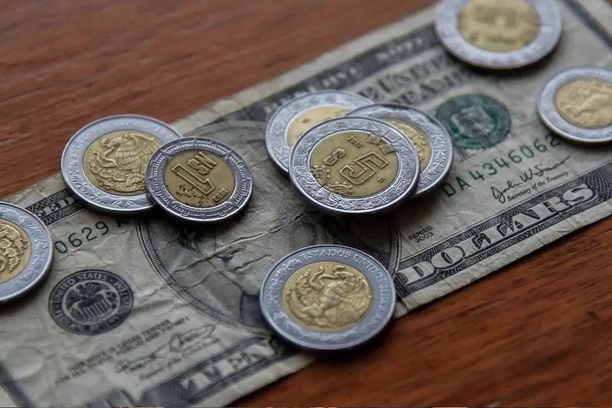 El peso mexicano se fortalece frente al dólar; La Fed y Banxico en la mira