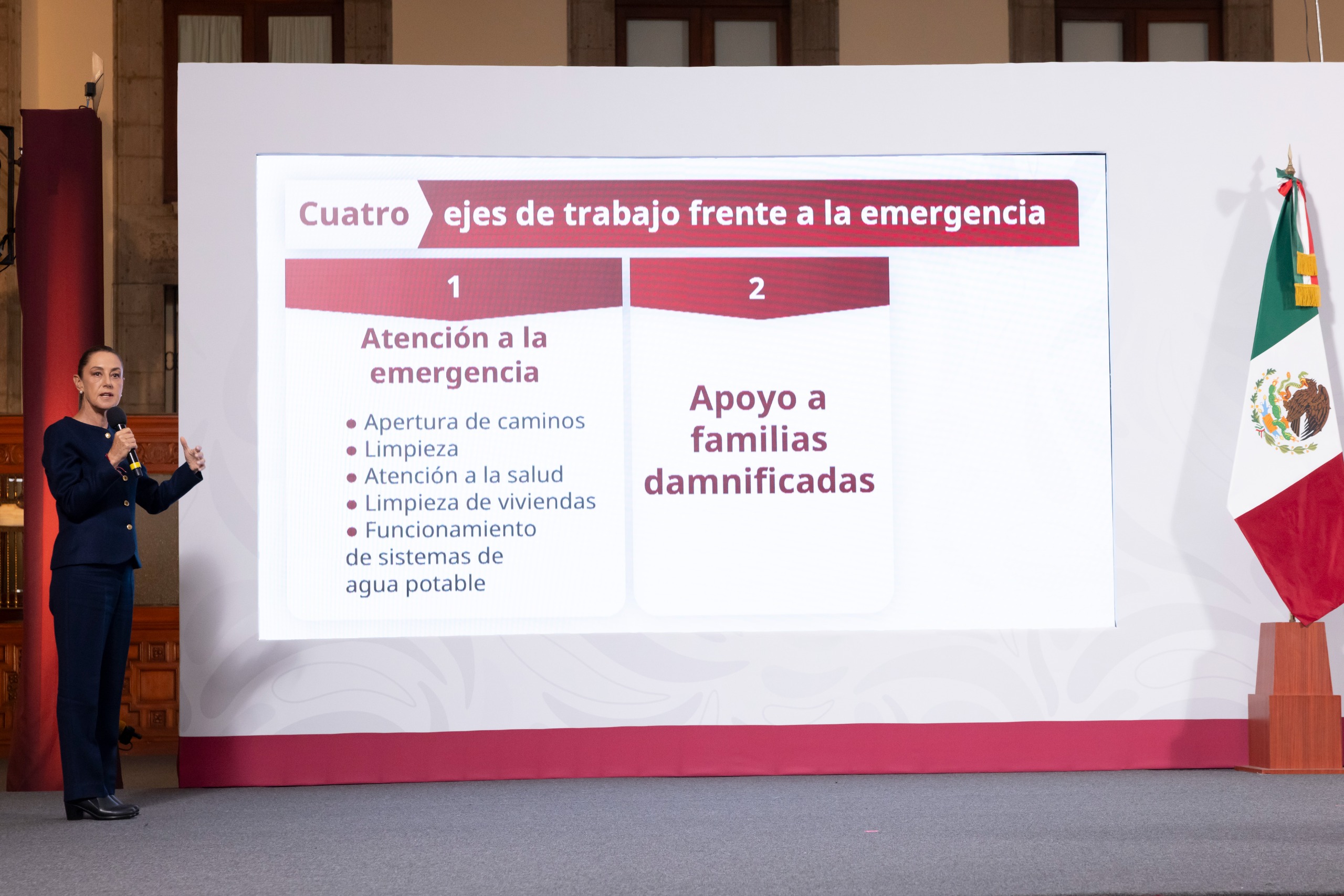 Claudia Sheinbaum anuncia inversión de 10 mil mdp para damnificados