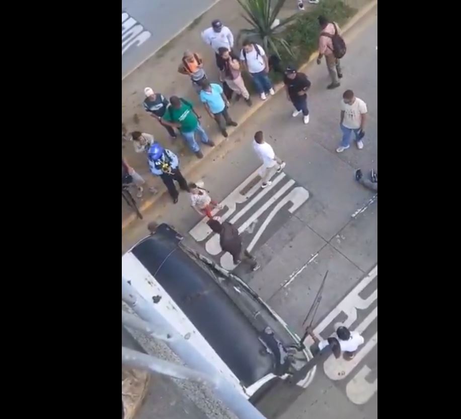 Atropella y mata a hombre tras reclamo en Medellín: Impactantes imágenes