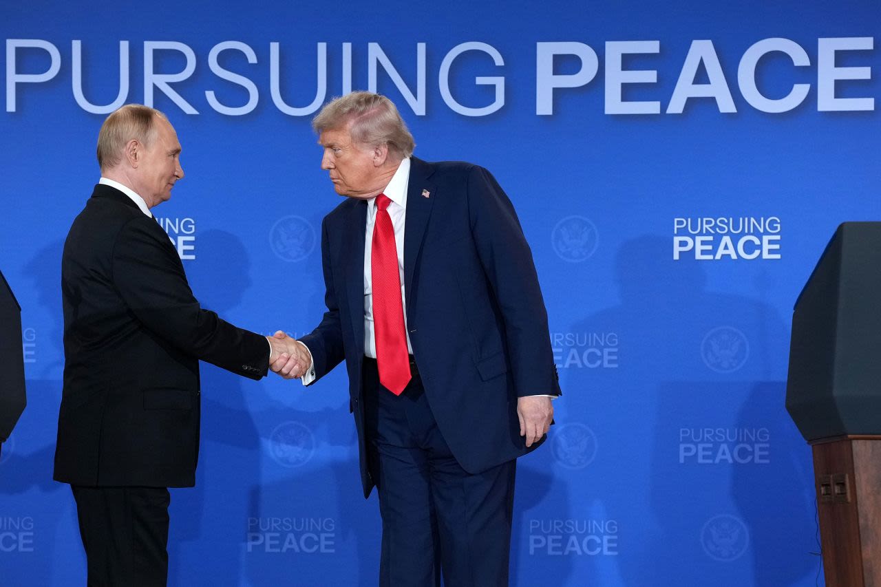 Trump y Putin abordan concesiones territoriales en cumbre de Alaska