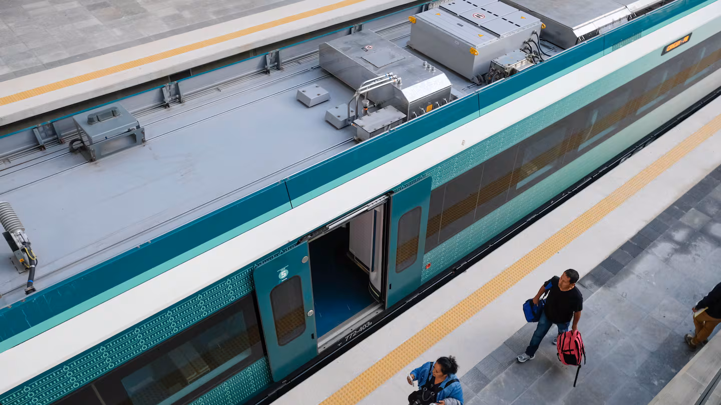 El costo histórico del Tren Maya de larga distancia 2026 y el contraste social en la víspera