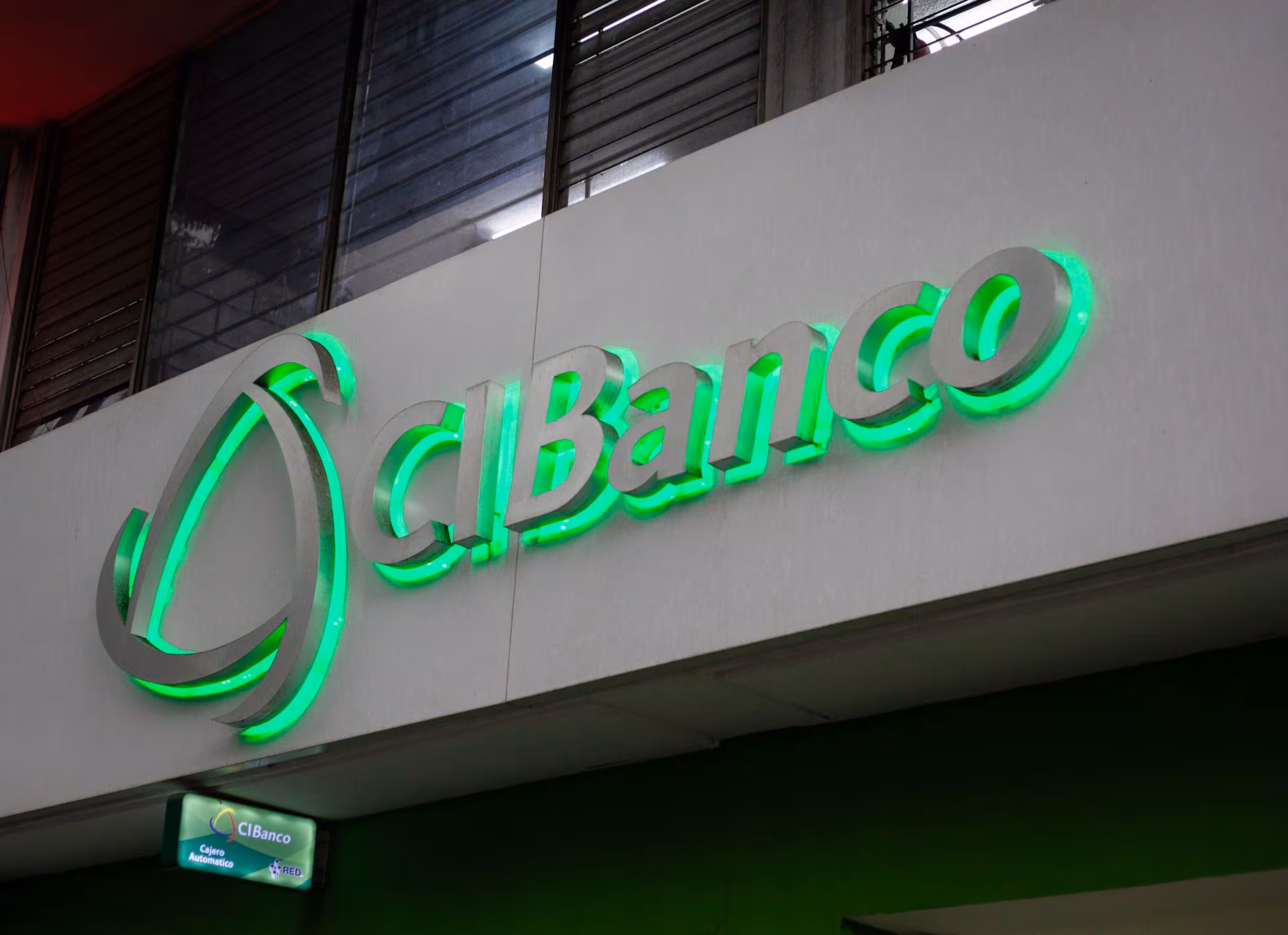 Avanza la venta de operaciones de CIBanco e Intercam tras acusaciones de Estados Unidos