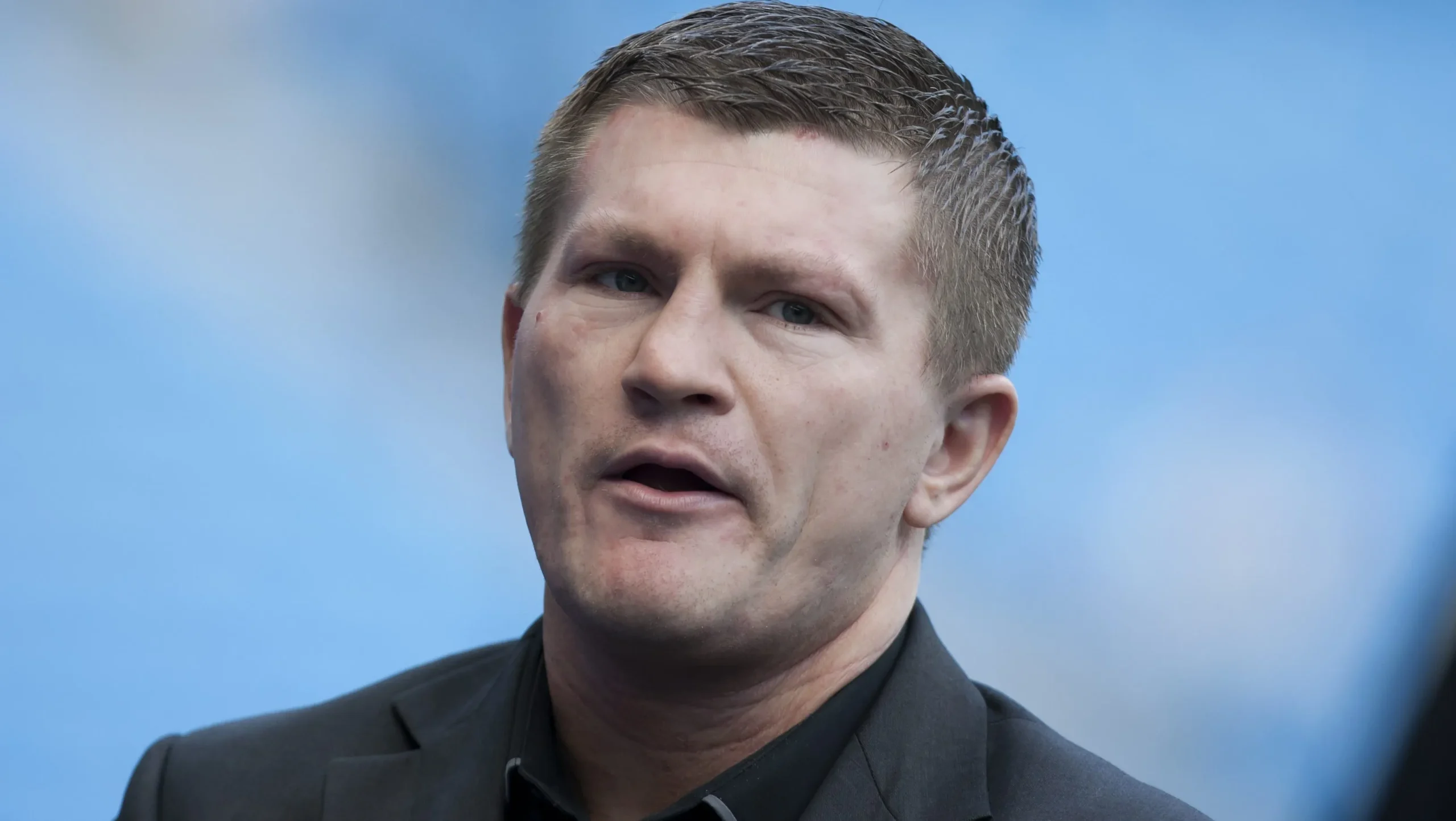 Hallan sin vida a Ricky Hatton, el “Hitman” que preparaba su regreso