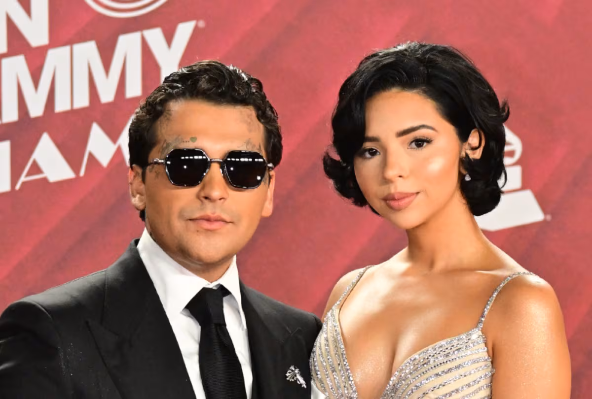 ¿Repetición de regalos? Acusan a Christian Nodal tras obsequio a Ángela Aguilar