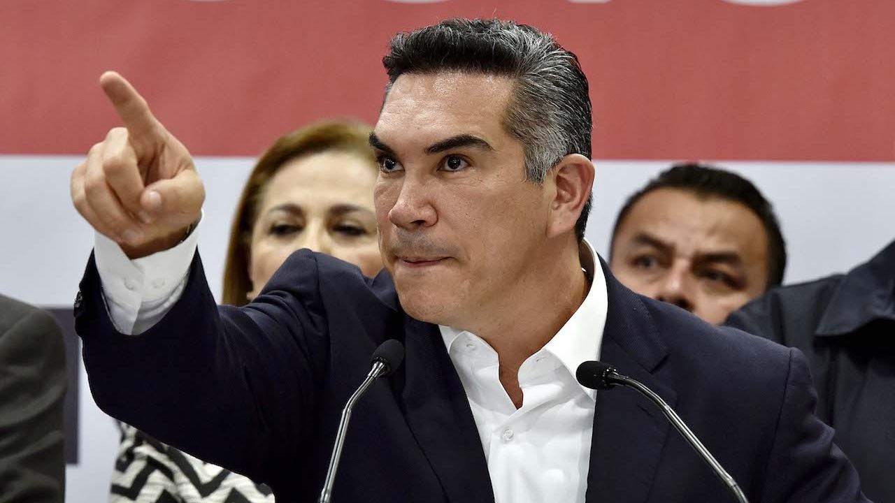 INE desecha solicitud de Morena para indagar a Alejandro Moreno por presuntos delitos