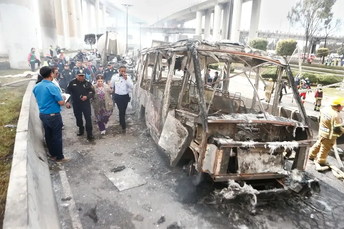Comunidad llora a víctimas de explosión de pipa en Iztapalapa: Maestros y estudiantes fallecidos