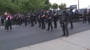 Agentes del ICE ríen: el video viral del atropello a manifestantes en Minnesota