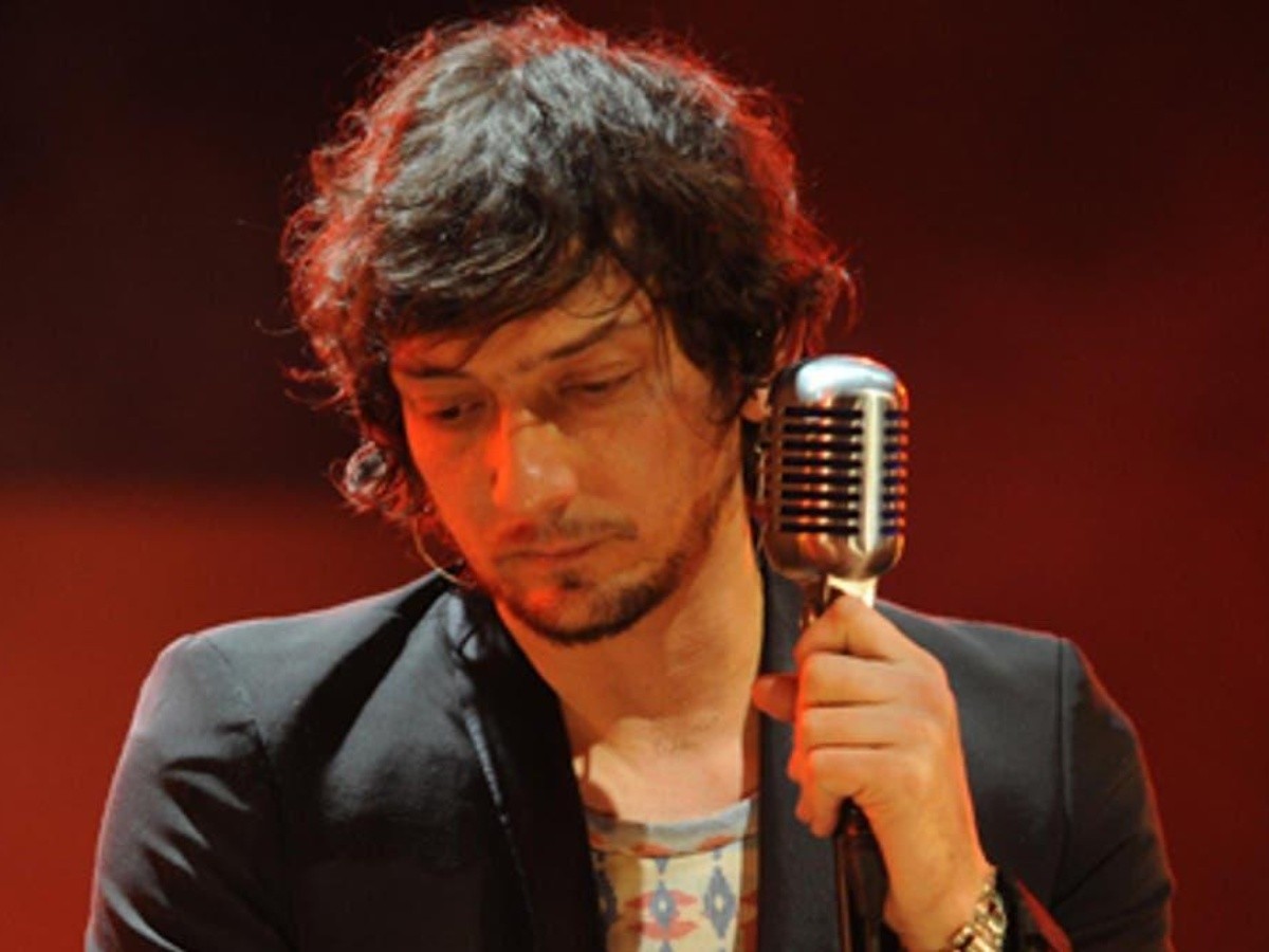 León Larregui bajado de avión: el vocalista de Zoé comparte su versión del controvertido incidente