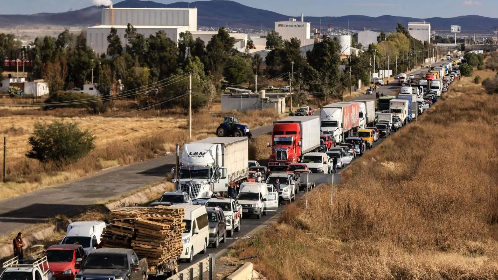 El lunes más frío y caótico: agenda de marchas en CDMX 15 de diciembre de 2025