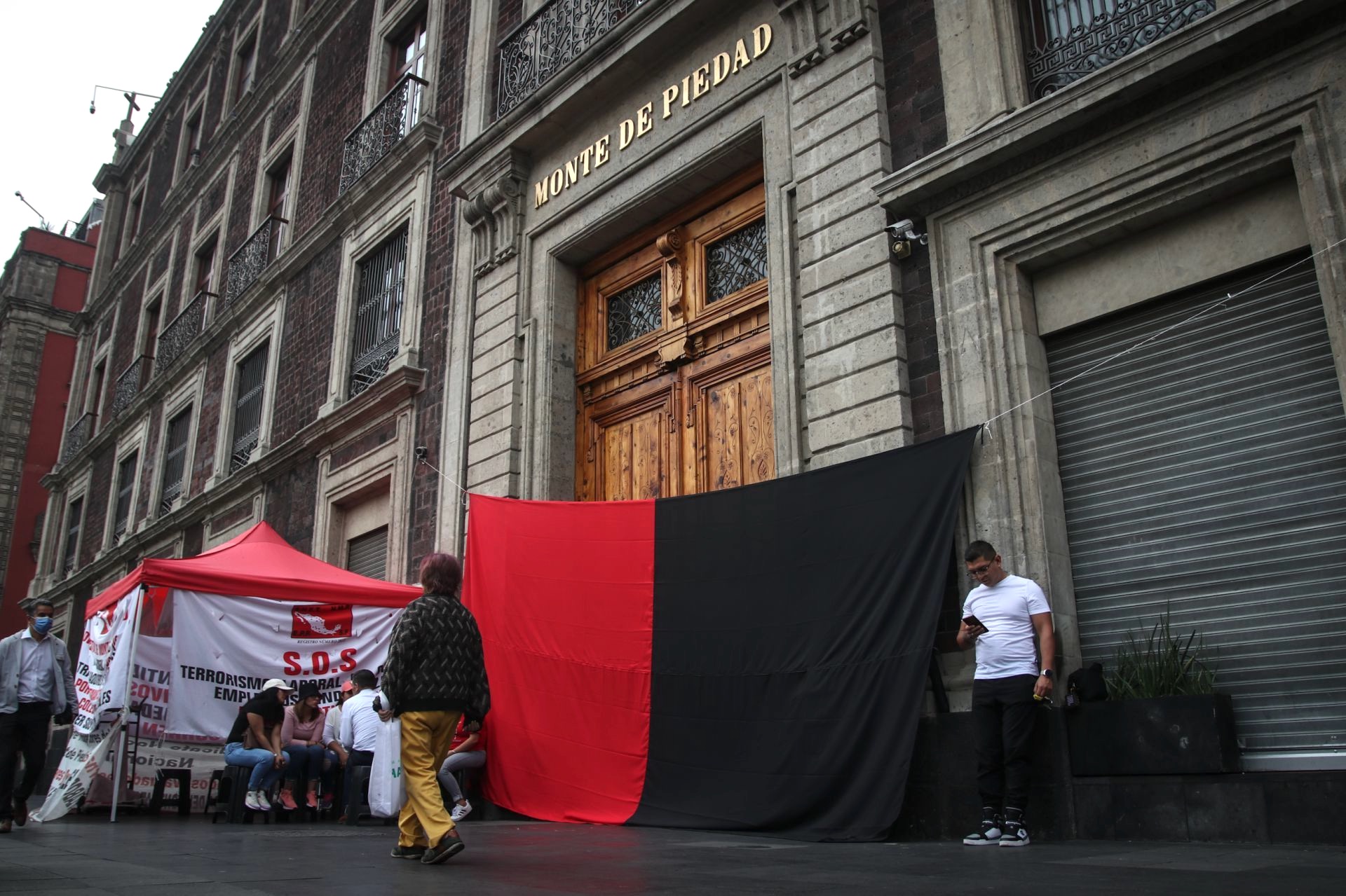 Huelga en Nacional Monte de Piedad: el conflicto que detuvo al gigante de los 250 años