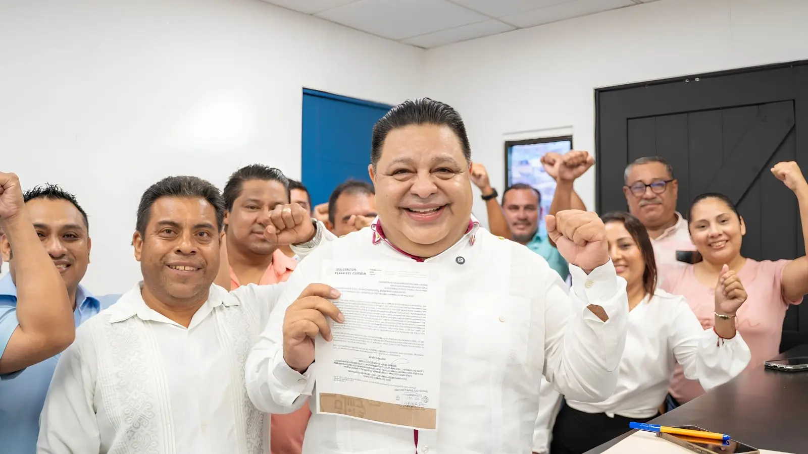 Orlando Muñoz solicita licencia como regidor en Playa del Carmen