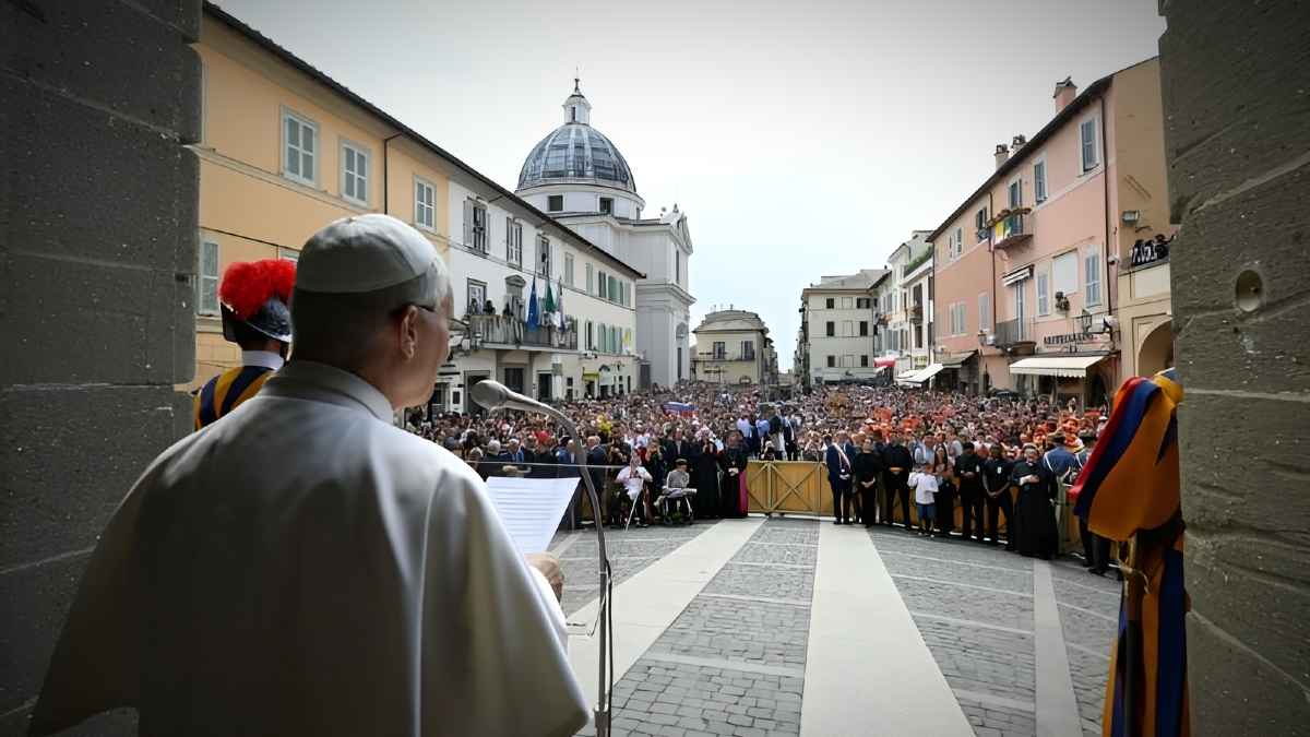 Papa León XIV: esperanza y llamado a la paz en el ángelus de la asunción