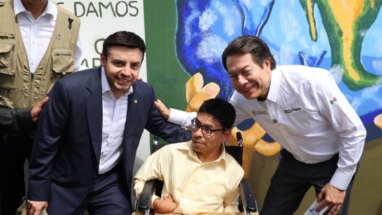 Conalep entrega presea Bernardo Quintana a 32 estudiantes por impacto social