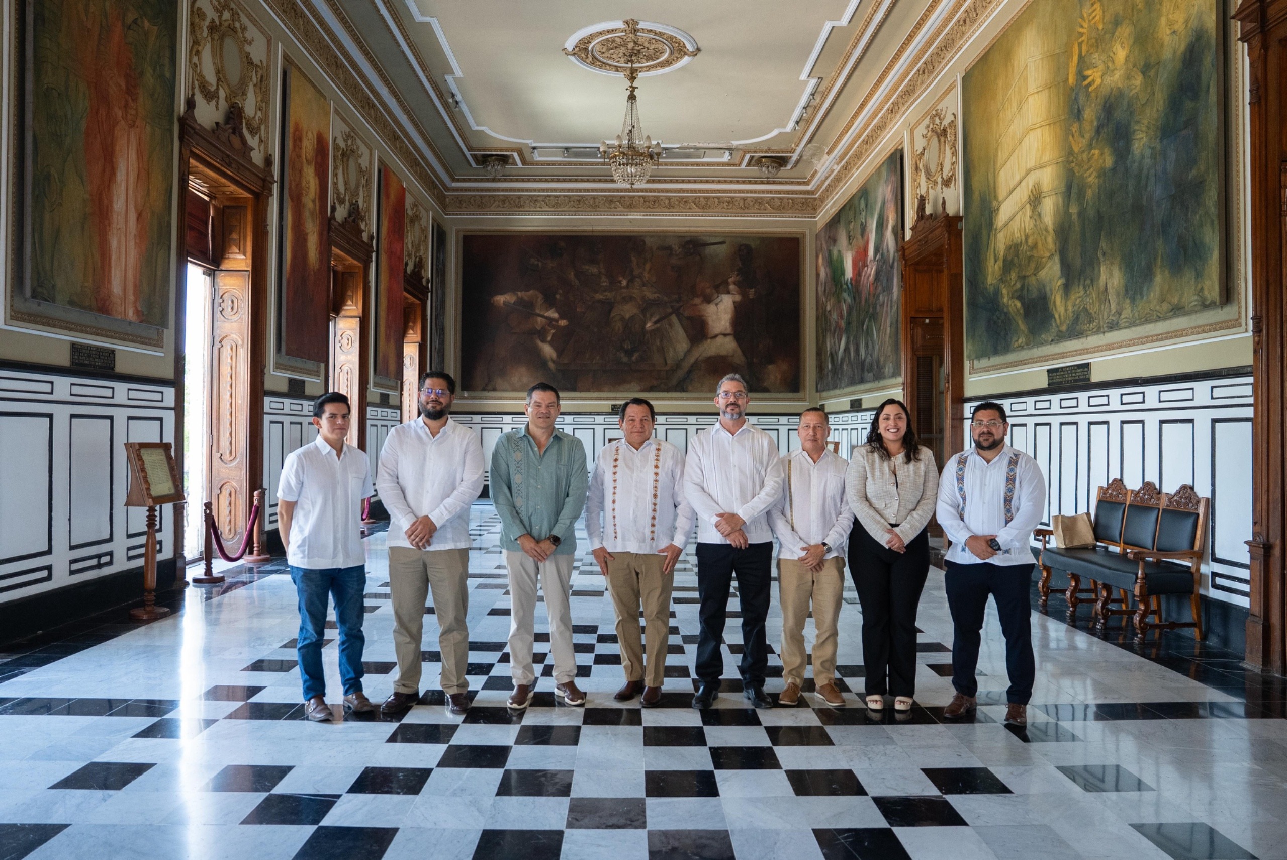 OXXO invierte 1,250 mdp en Yucatán para plan de expansión 2025-2030