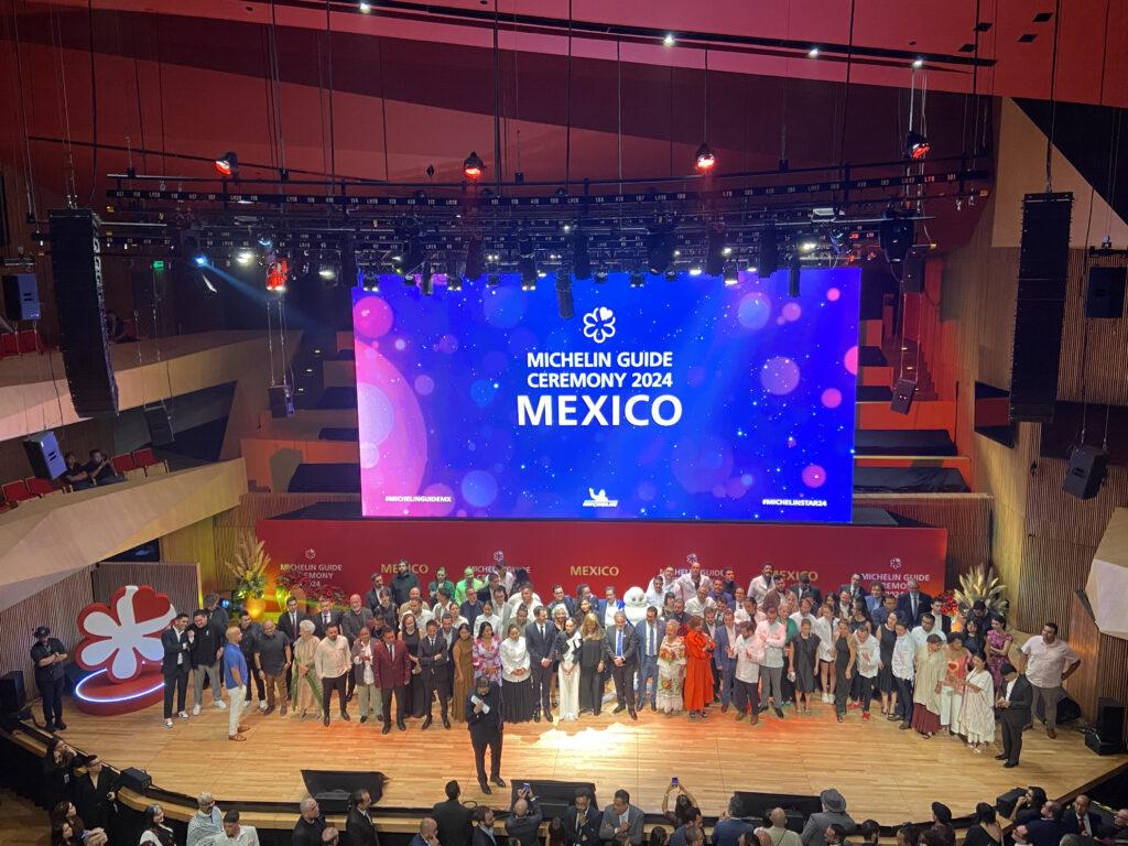Litzy y Chef Poncho: ¡Romance y glamour en la Guía Michelin México 2025!