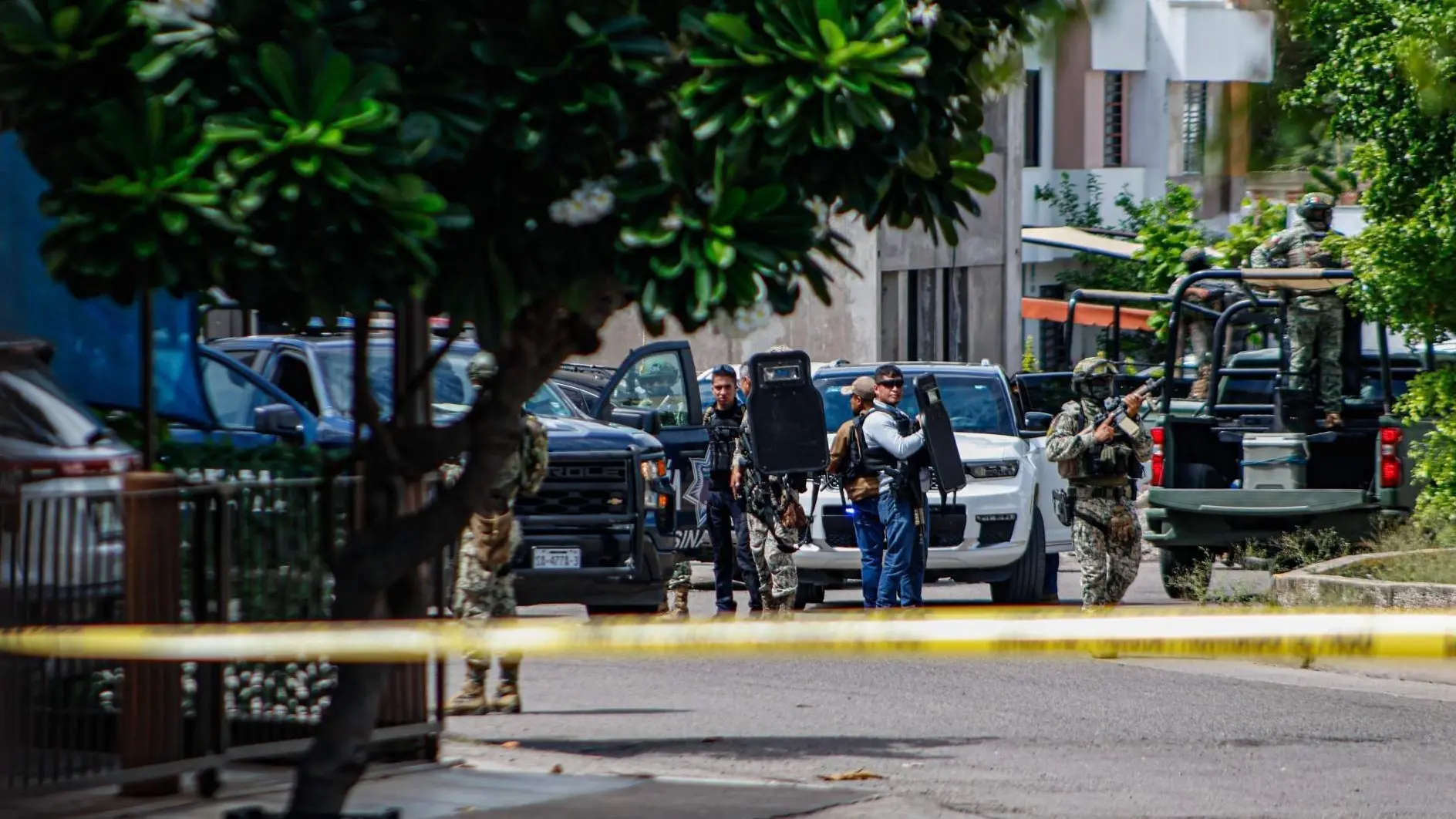 Muere policía estatal en enfrentamiento en Culiacán