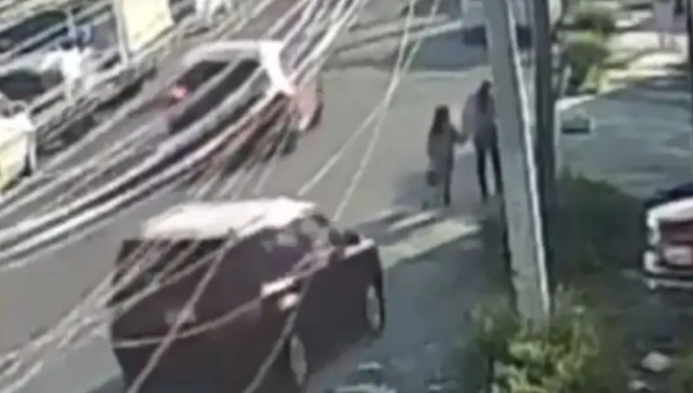 Un impactante video revela atropellamiento de madre e hija en Saltillo