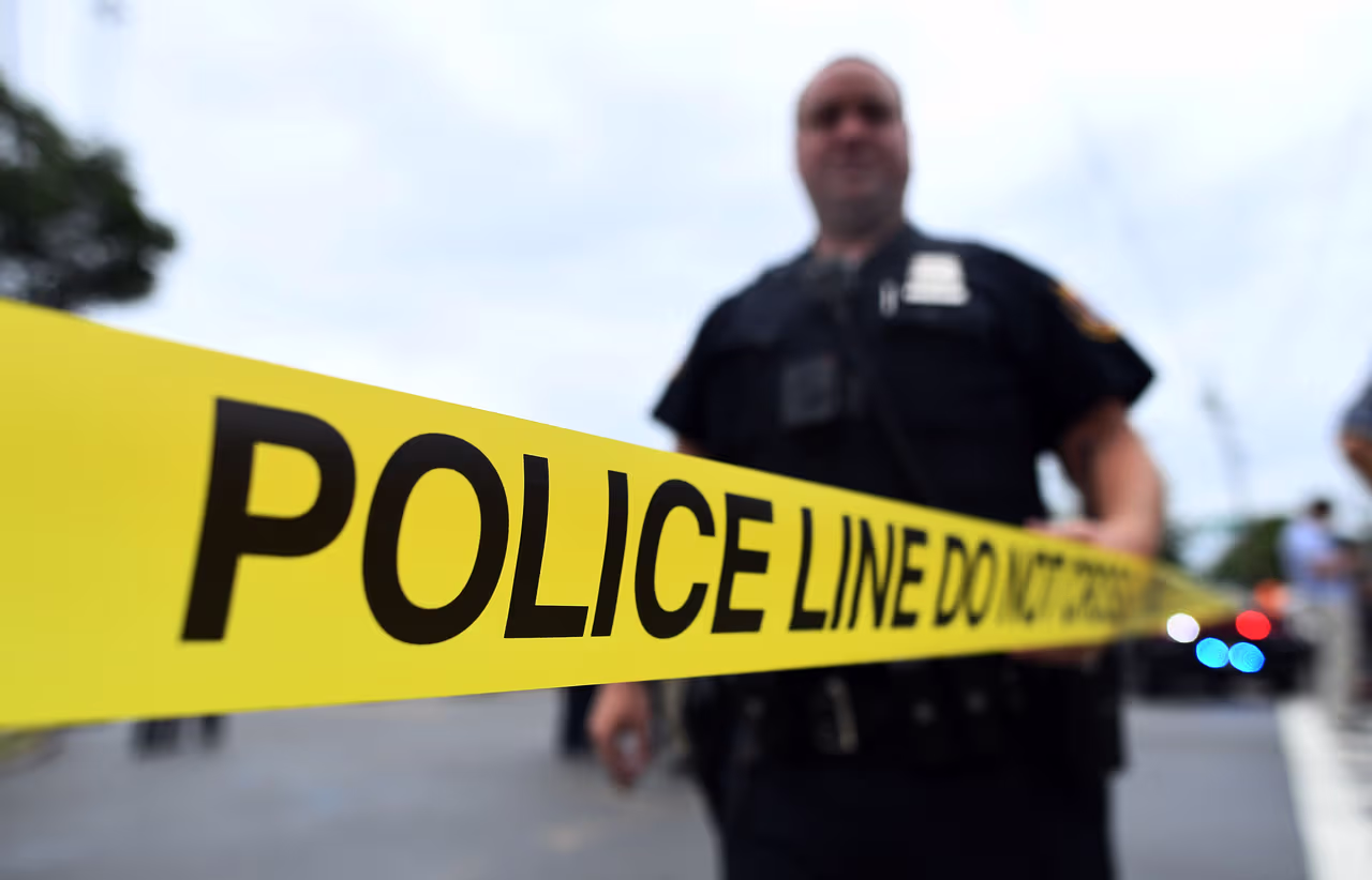 Guardia de seguridad estrangula a estudiante en Maryland; video viral