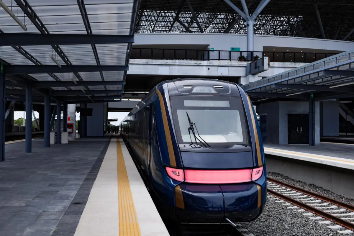 El Tren Saltillo-Nuevo Laredo arranca obras; la promesa de Sheinbaum