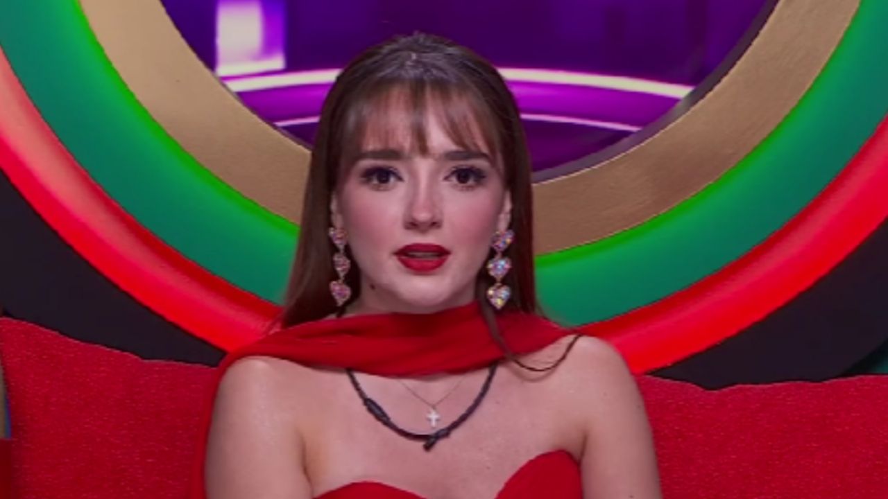 Elaine Haro reacciona a burlas por canción en LCDLF México