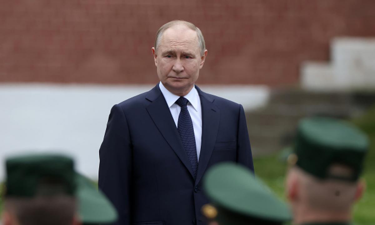 Putin condena agresión contra Irán: “Totalmente injustificada”