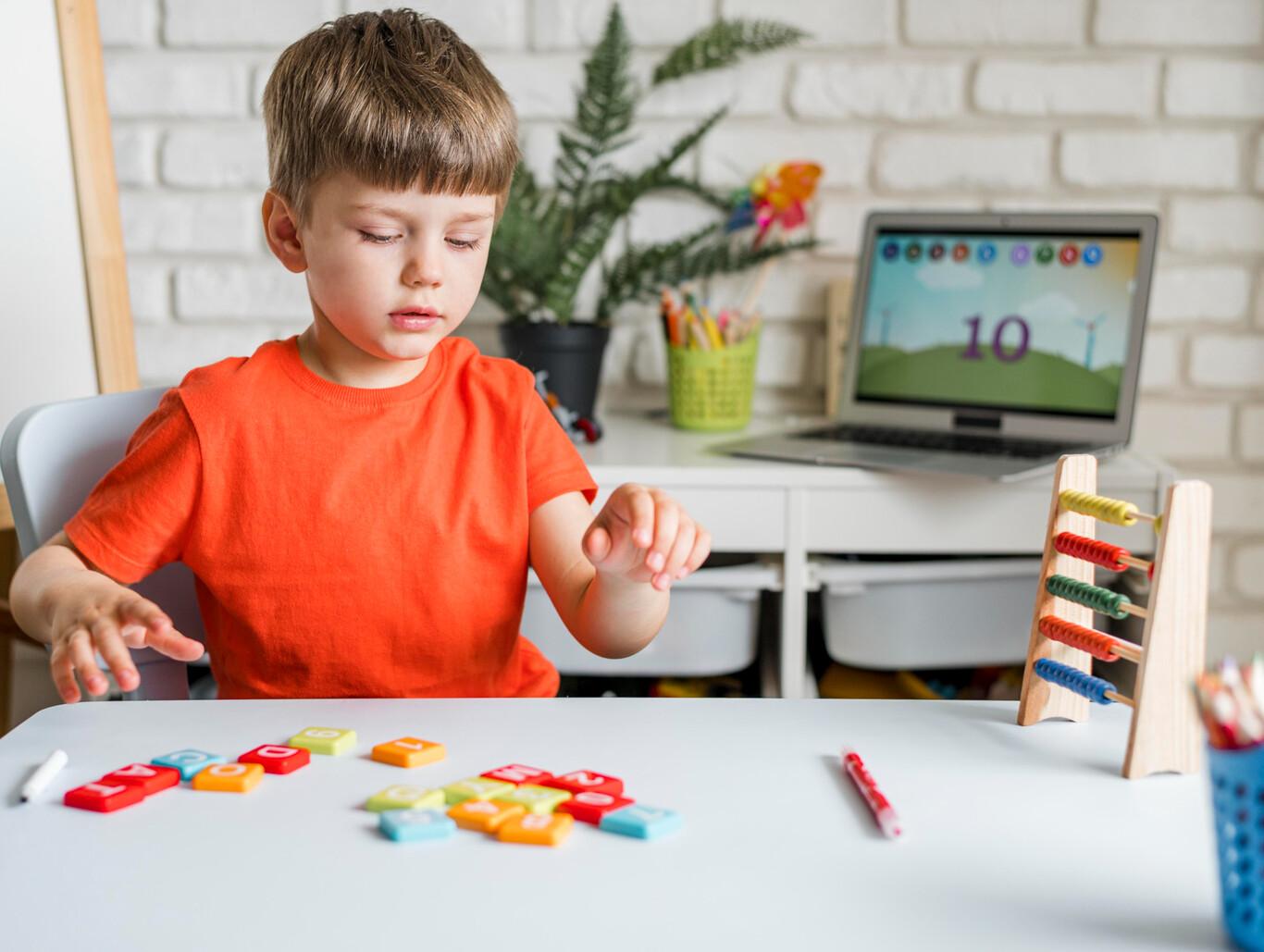 Cómo tratar a un niño con dislexia en casa sin caer en errores comunes