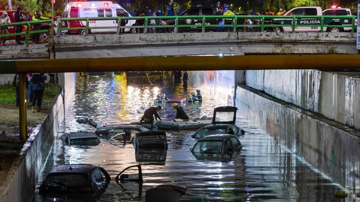 Lluvias dejan inundaciones y caos en CDMX