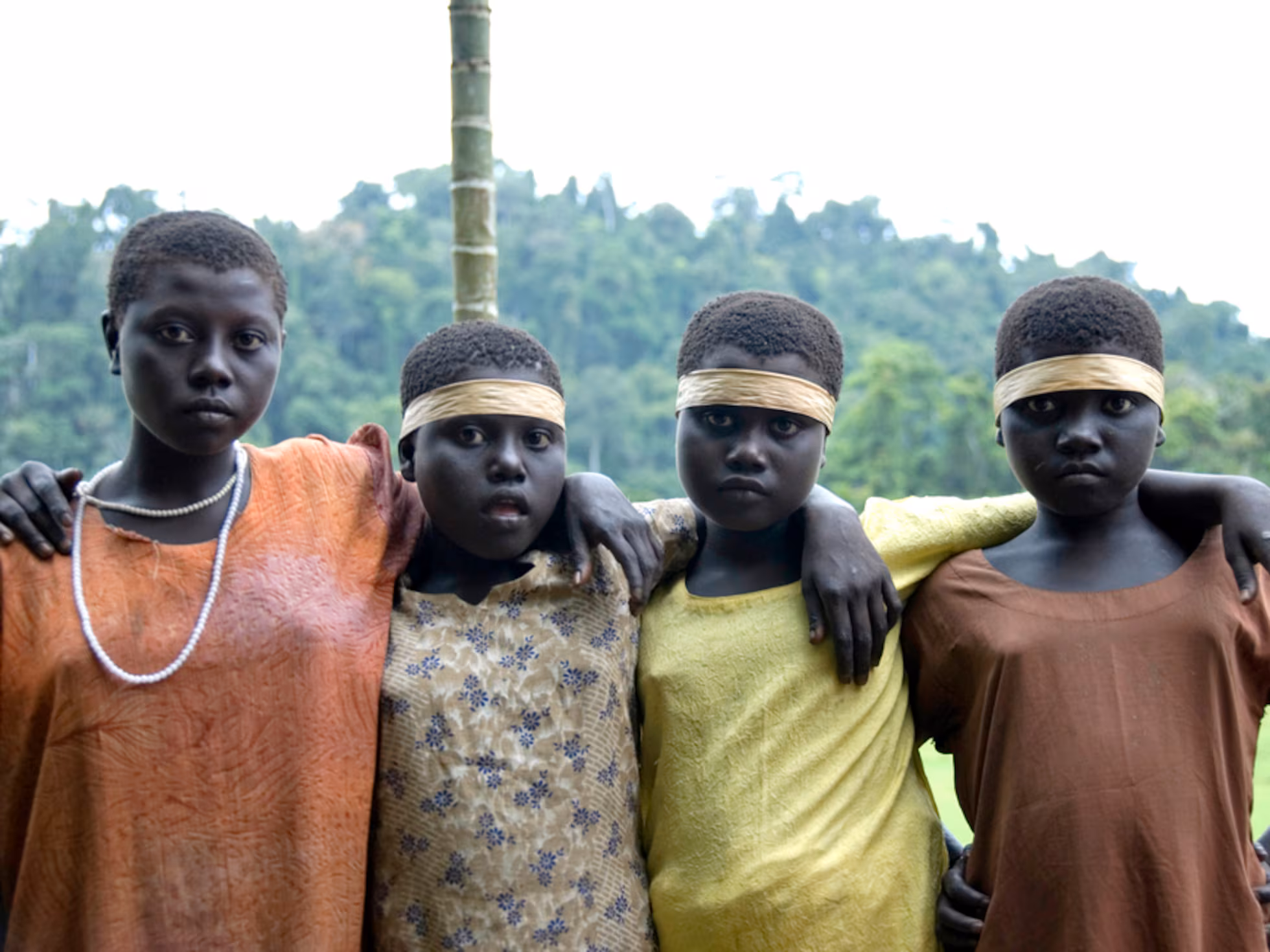 Disparar a niños era más caro: la macabra lista de precios de los safaris humanos