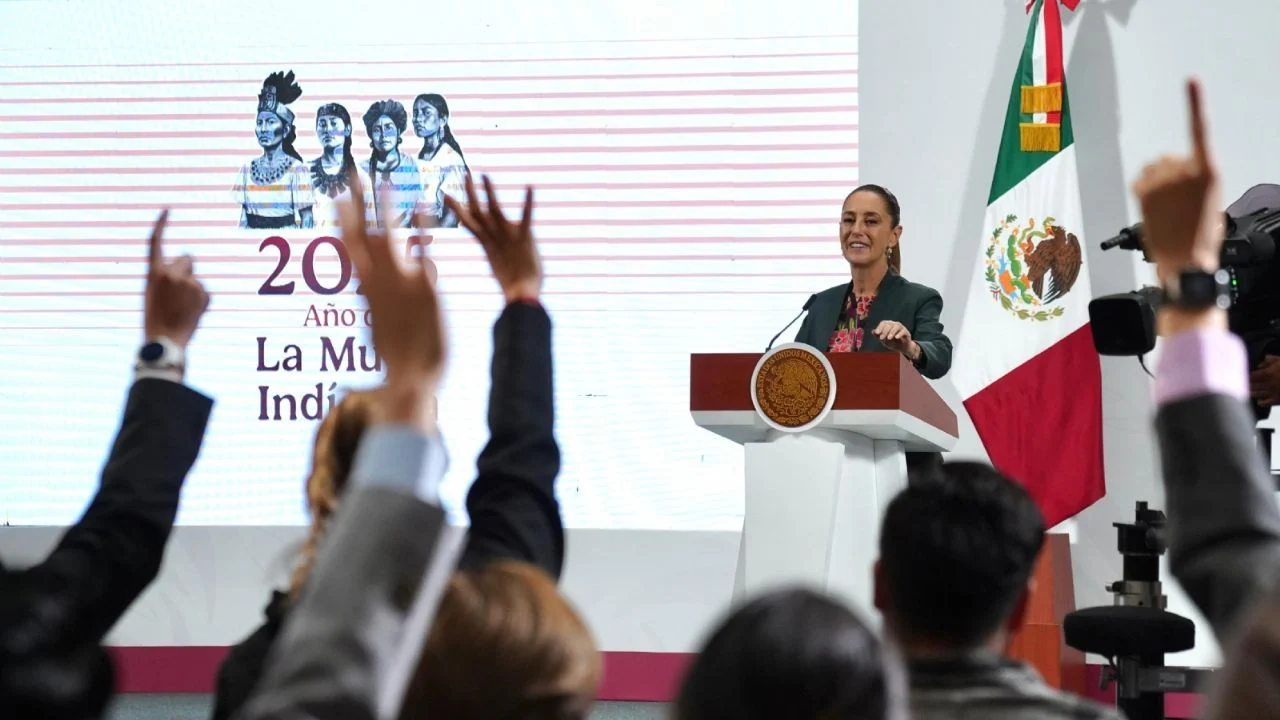 Sheinbaum condena el autoritarismo del PRIAN tras trifulca en el Senado