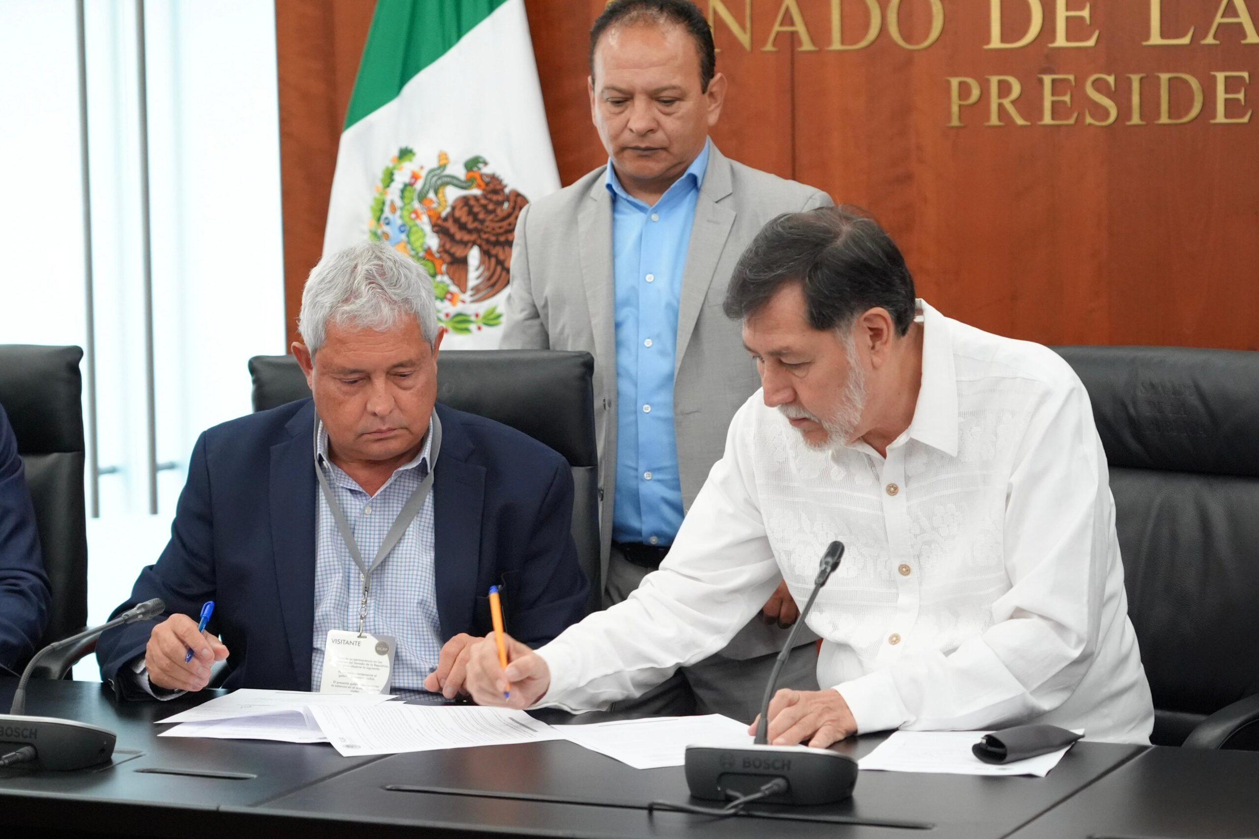 Carlos Velázquez de León se disculpa con Noroña tras agresión en aeropuerto